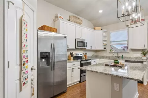 Kitchen - 2920 Samson Dr, Lorena, TX 76655 photo 2 of 4