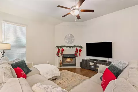 Living - 2920 Samson Dr, Lorena, TX 76655 photo 2 of 2