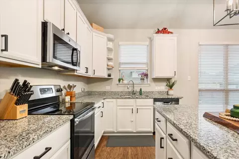 Kitchen - 2920 Samson Dr, Lorena, TX 76655 photo 3 of 4