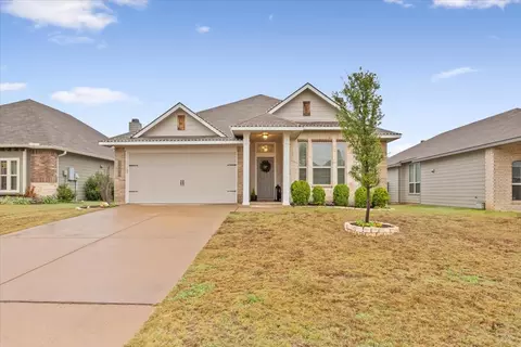 Exterior - 2920 Samson Dr, Lorena, TX 76655 photo 2 of 5