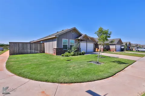 7818 Florence Dr, Abilene, TX 79606
