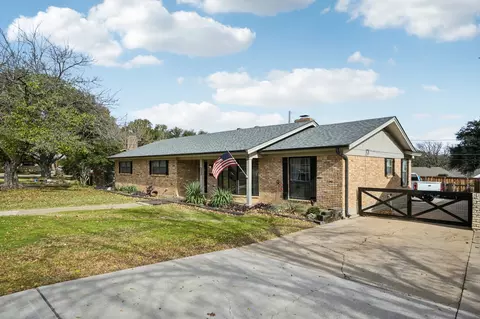 4628 Ridgemont Rd, Haltom City, TX 76117