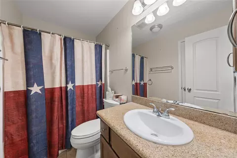 Bath - 10445 Condor Loop, Waco, TX 76708 photo 2 of 2