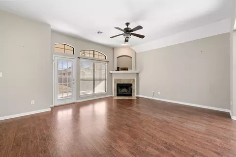 Living - 10445 Condor Loop, Waco, TX 76708 photo 4 of 4