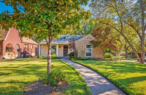 6802 Vivian Ave, Dallas, TX 75223