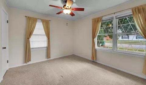 136 Bowie St, Mcgregor, TX 76657 photo 25
