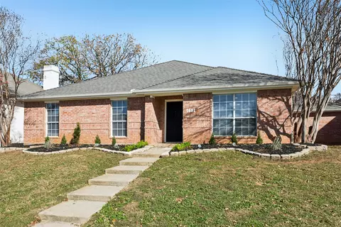 5601 Chimney Rock Dr, Arlington, TX 76017