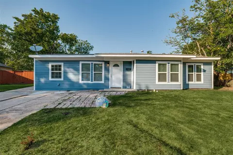 806 Highland Dr, Grand Prairie, TX 75051