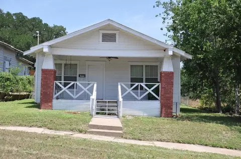614 NW 8th St, Mineral Wells, TX 76067