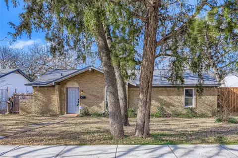 7407 Gayglen Dr, Dallas, TX 75217
