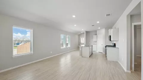 Living - 119 Mojave Rd, Boyd, TX 76023 photo 1 of 10