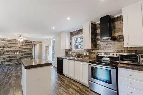 14412 Liberty School Rd, Azle, TX 76020