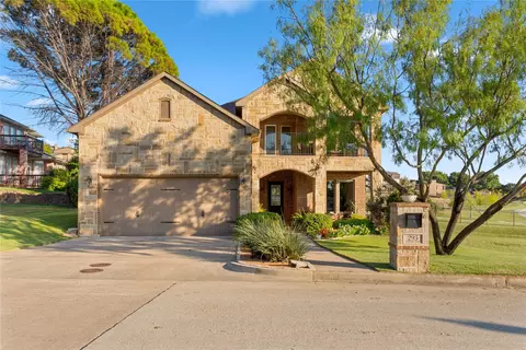 293 Harborview Dr, Rockwall, TX 75032