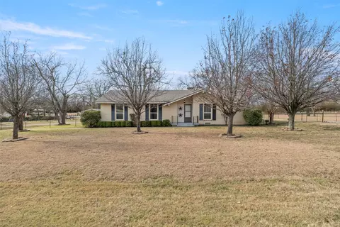 136 Louise Ritter Blvd, Red Oak, TX 75154