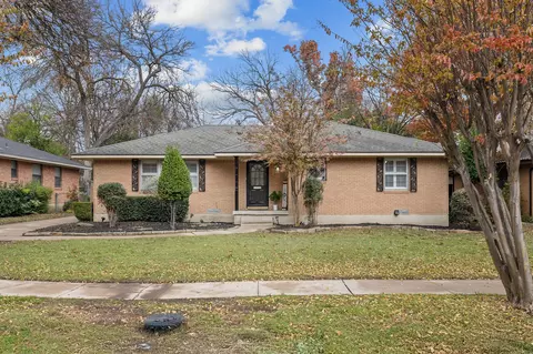 2419 Bentley Ave, Dallas, TX 75211
