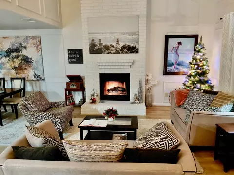 Living - 3411 Beech St, Rowlett, TX 75089 photo 2 of 5