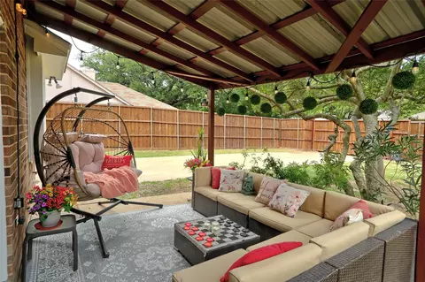 Exterior - 3411 Beech St, Rowlett, TX 75089 photo 4 of 8