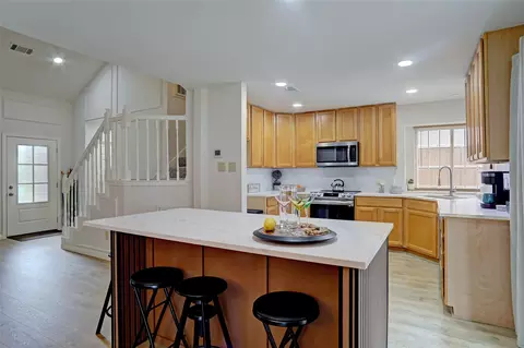 Kitchen - 3411 Beech St, Rowlett, TX 75089 photo 3 of 4