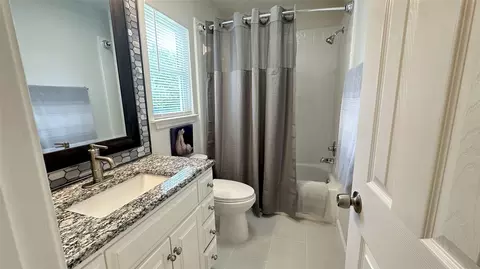 Bath - 3411 Beech St, Rowlett, TX 75089 photo 2 of 6