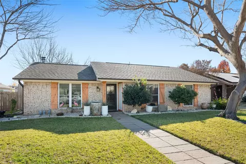 1250 Valencia Ln, Lewisville, TX 75067