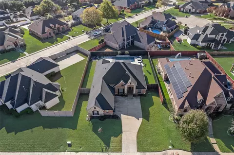 1404 Mossy Rdg, Desoto, TX 75115