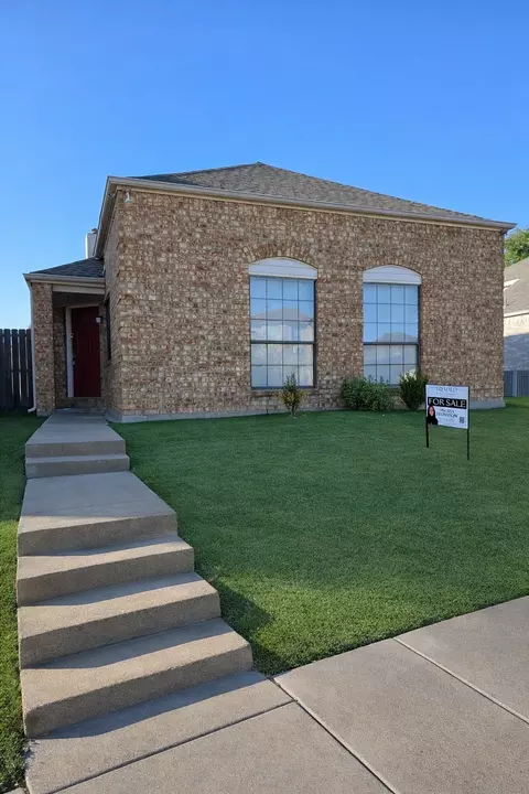 715 Snapdragon Trl, Mesquite, TX 75149