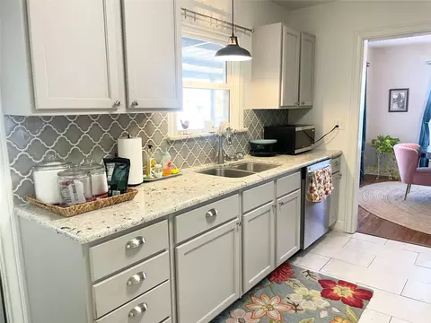 1208 Carolina St, Graham, TX 76450