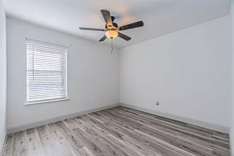 Bedroom - 1313 Oakbluff Dr, Lancaster, TX 75146 photo 5 of 6