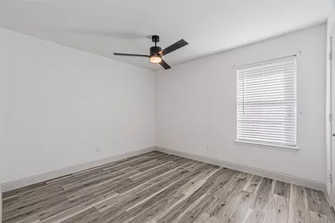 Bedroom - 1313 Oakbluff Dr, Lancaster, TX 75146 photo 3 of 6