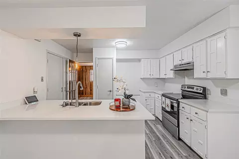 Kitchen - 1313 Oakbluff Dr, Lancaster, TX 75146 photo 1 of 4