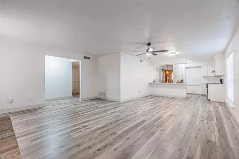 Living - 1313 Oakbluff Dr, Lancaster, TX 75146 photo 4 of 6