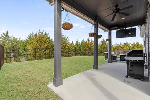 1056 Olympic Dr, Rockwall, TX 75087