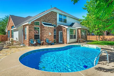 4201 S Iron Ln, Mansfield, TX 76063