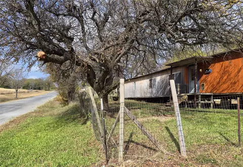 1386 Palmyra Rd, Palmer, TX 75152