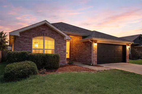 1028 Ingram Dr, Forney, TX 75126