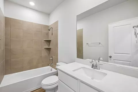 Bath - 369 Declan St, Springtown, TX 76082 photo 1 of 3