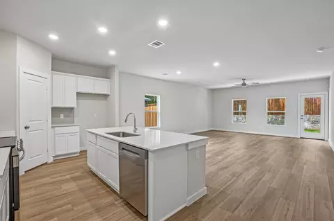 Living - 369 Declan St, Springtown, TX 76082 photo 7 of 7