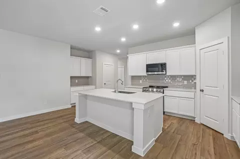 Kitchen - 369 Declan St, Springtown, TX 76082 photo 1 of 2