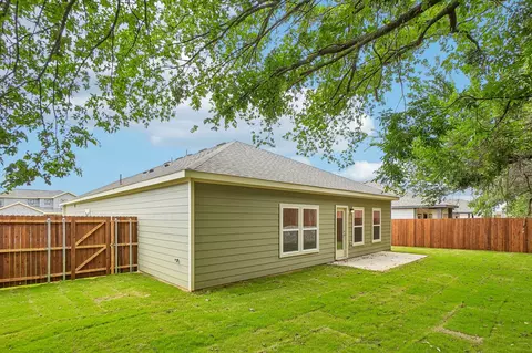 Exterior - 369 Declan St, Springtown, TX 76082 photo 3 of 4