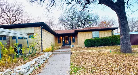 817 S Bell St, Hamilton, TX 76531
