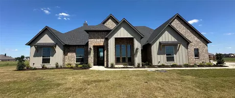 9444 Bluestem Ln, Dish, TX 76247