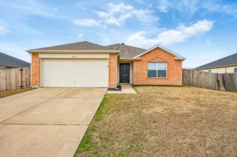 1603 Wavecrest Dr, Glenn Heights, TX 75154