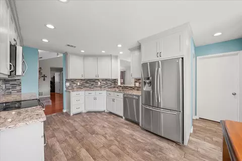 3432 Vine Rdg, Bedford, TX 76021