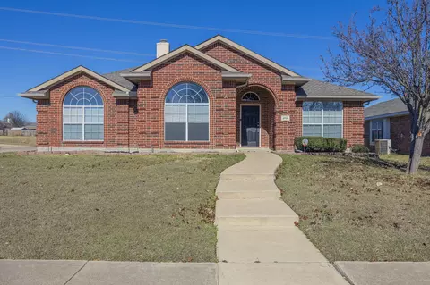 3705 Rosewood Ln, Sachse, TX 75048