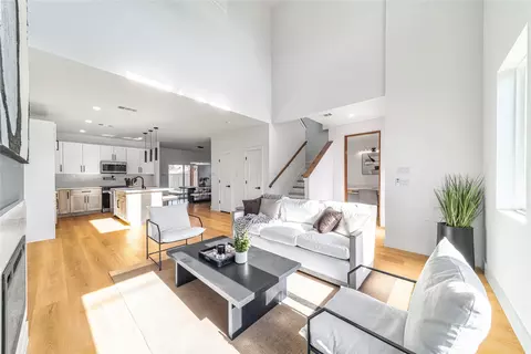 3639 Pueblo St, Dallas, TX 75212