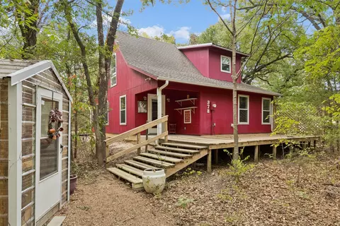 378 Eastshore Dr, Wills Point, TX 75169