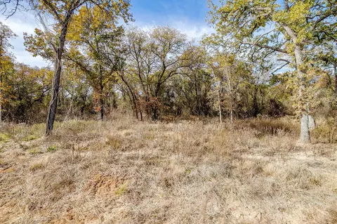 125 Prairie Winds Dr, Poolville, TX 76487