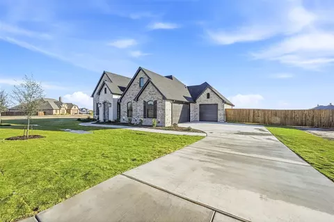 100 Mikasi, Godley, TX 76044