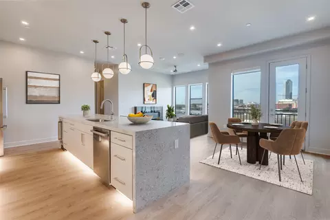 1900 S Ervay St #512, Dallas, TX 75215