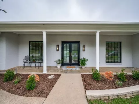 3414 Country Club Rd, Pantego, TX 76013